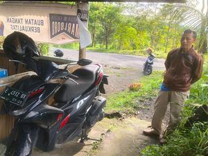 Diduga Naik ke Merapi, Pemuda Tinggalkan Motor di Kinahrejo Belum Kembali