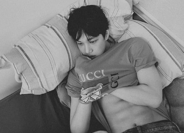 Sering memamerkan perut berototnya, Kai selalu rutin melakukan workout / Foto: instagram.com/zkdlin