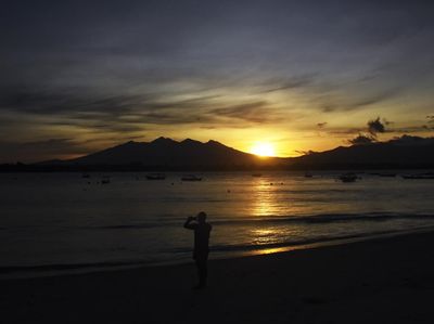Pesona Pantai Gili Trawangan Kala Pagi Menjelang