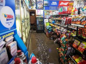 Tewaskan 14 Orang, Begini Kondisi California Usai Diterjang Banjir