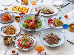 Rayakan Perjamuan Kemakmuran Bersama Vertu Harmoni Jakarta