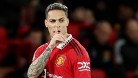 Dibeli MU dengan mahal dari Ajax, Antony relatif belum memenuhi ekspektasi. Aksinya dianggap begitu-begitu saja. Foto: REUTERS/PHIL NOBLE