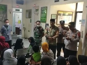Diduga Keracunan Jajanan Kantin, 17 Siswa MIN Batang Dilarikan ke Puskesmas