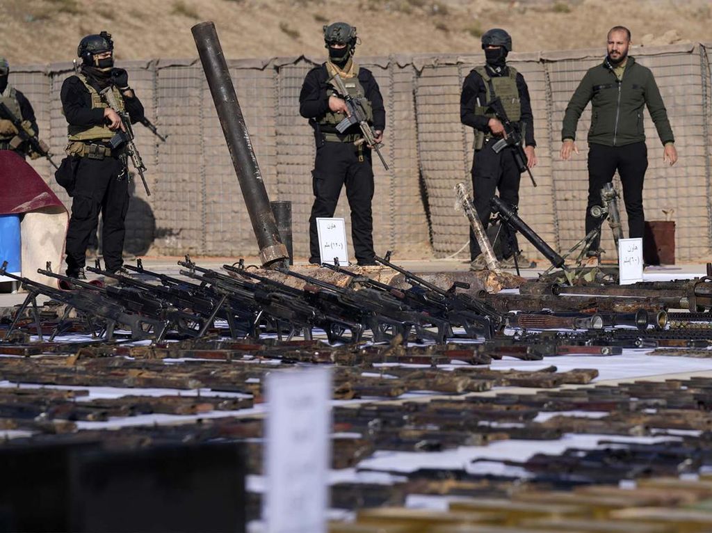 Pasukan Mobilisasi Irak Amankan Beragam Senjata ISIS