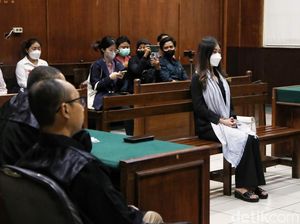 Jaksa Pikir-pikir Lakukan Banding atas Vonis Hakim untuk Ayu Thalia Jaksa Pikir-pikir Lakukan Banding atas Vonis Hakim untuk Ayu Thalia