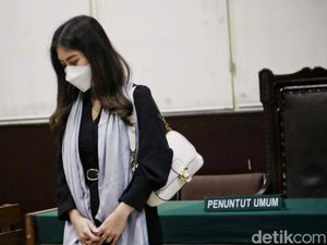 Ayu Thalia Vs Anak Ahok Berujung Vonis Percobaan 10 Bulan Ayu Thalia Vs Anak Ahok Berujung Vonis Percobaan 10 Bulan