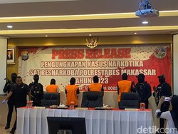 Polisi Ungkap Kasus 43 Kg Sabu di Makassar, 4 Kurir-Pengedar Ditangkap