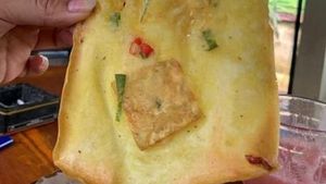 Zonk! 10 Bentuk Gorengan Tak Sesuai Ekspektasi Ini Bikin Elus Dada