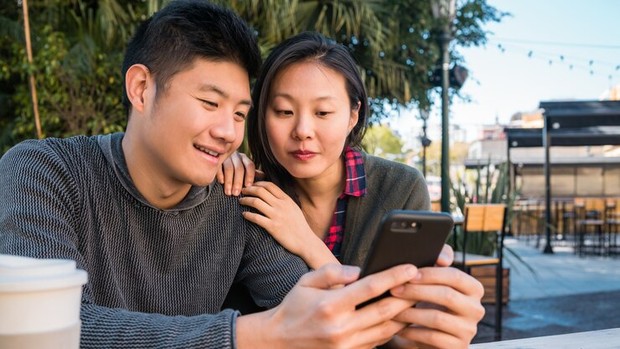 Cara teknologi mempererat hubungan asmara
