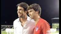 Bahkan sudah lama ada yang bilang Joao Felix bagaikan regen Kaka, istilah ala game Football Manager, saking miripnya. Foto: dok. Twitter