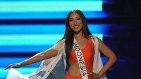 8 Foto Laksmi di Penjurian Miss Universe 2022, Pakai Swimsuit Hingga Pinisi