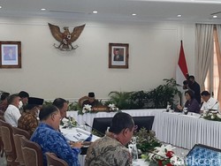 Pimpin Rapat Reformasi Birokasi, Maruf Tekankan Mal Pelayanan Publik Digital