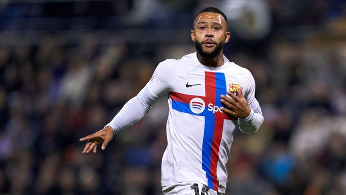 ALICANTE, SPAIN - JANUARY 04: Memphis Depay of FC Barcelona looks on during the Copa Del Rey Round of 32 match between Intercity and FC Barcelona at Estadio Jose Rico Perez on January 04, 2023 in Alicante, Spain. (Photo by Mateo Villalba/Quality Sport Images/Getty Images)