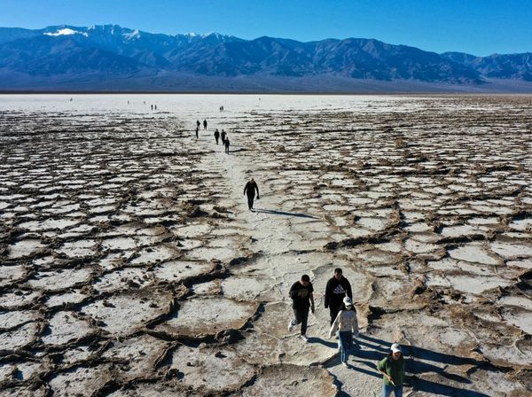 Penampakan Badwater Basin, Titik Terendah Benua Amerika