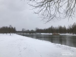 Tips Mengatasi Winter Depresi saat Berada di Negara yang Dingin Tips Mengatasi Winter Depresi saat Berada di Negara yang Dingin