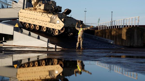 Perkuat Perbatasan Negara NATO, Kendaraan Tempur AS Mendarat di Belanda