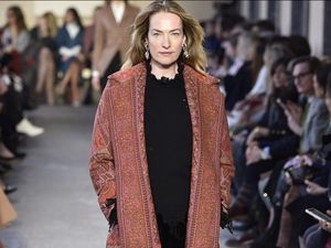 Supermodel Legendaris Tatjana Patitz Meninggal Dunia di Usia 56 Tahun Supermodel Legendaris Tatjana Patitz Meninggal Dunia di Usia 56 Tahun