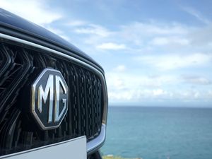 Tantang Wuling Almaz hingga Honda CR-V, SUV Baru dari MG Hadir Sebentar Lagi Tantang Wuling Almaz hingga Honda CR-V, SUV Baru dari MG Hadir Sebentar Lagi