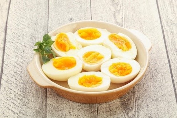 Telur Rebus Telur memiliki protein yang tinggi, sehingga dapat mengenyangkan saat diet