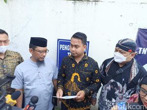 Ustaz Ungkap Alasan Polisikan Rezky Aditya Terkait Viral Video Syur Ustaz Ungkap Alasan Polisikan Rezky Aditya Terkait Viral Video Syur