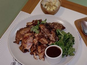 5 Spot Kulineran Baru di Kemang Buat Nongkrong Bareng Teman 5 Spot Kulineran Baru di Kemang Buat Nongkrong Bareng Teman