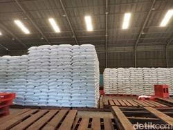 Stok Beras di Pasar Cipinang Tipis, Bulog Janji Pasok 10 Ribu Ton