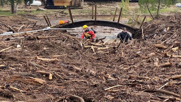 Bocah 5 Tahun Tersapu Banjir, Tim SAR Sibuk Mencari