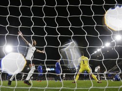 Fulham menambah gol lewat Carlos Vinicius pada menit ke-73. Laga tuntas untuk kemenangan tim tuan rumah 2-1. Peter Cziborra/Action Images/Reuters  