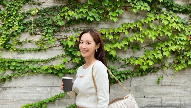 Gaya kasual ala Yuri SNSD. Foto: Instagram.com/yulyulk