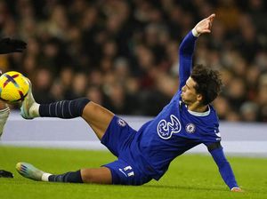 Tete Ditekel, Kartu Merah Didapat... Sungguh Bukan Debut Apik Joao Felix