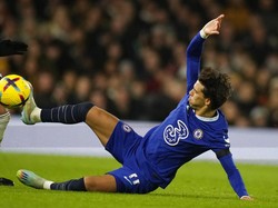 Tete Ditekel, Kartu Merah Didapat... Sungguh Bukan Debut Apik Joao Felix