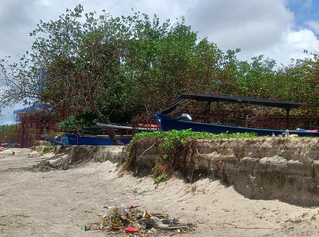Penanganan Abrasi Pantai Kuta Masih dalam Tahap Lelang Penanganan Abrasi Pantai Kuta Masih dalam Tahap Lelang