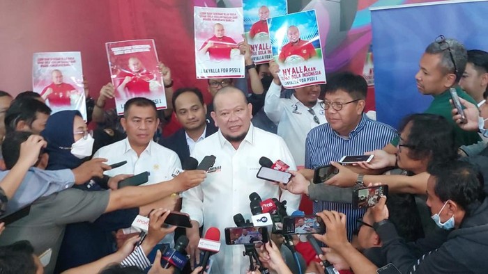 La Nyalla Mahmud Mattalitti La Nyalla Mahmud Mattalitti