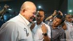 Dikawal Pendukung, La Nyalla Mattaliti Resmi Daftar Jadi Calon Ketum PSSI