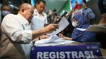 Dikawal Pendukung, La Nyalla Mattaliti Resmi Daftar Jadi Calon Ketum PSSI