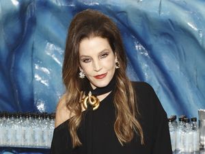 Lisa Marie Presley Digugat Rp 58 Miliar Usai Meninggal Lisa Marie Presley Digugat Rp 58 Miliar Usai Meninggal