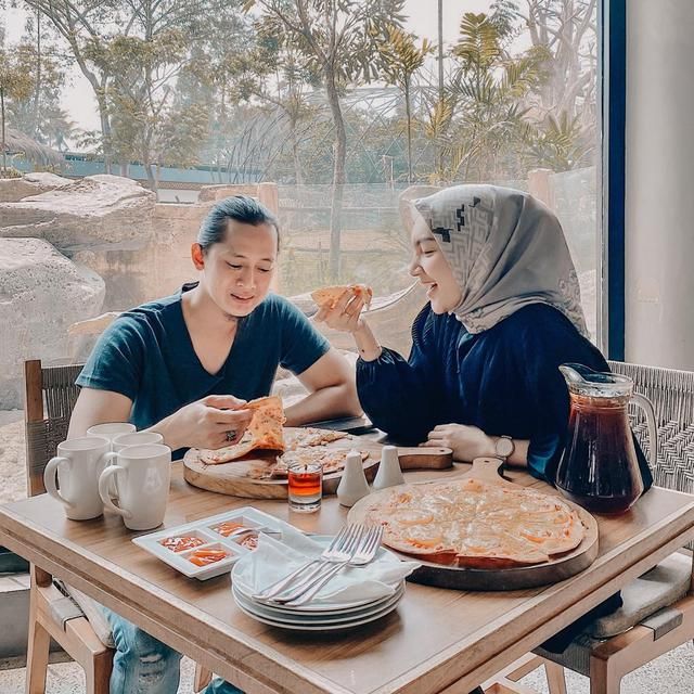 Melody Prima dan Suami Melody Prima dan Suami