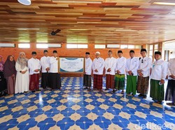 PBNU Beri Penghargaan ke KH Ali Manshur, Penggubah Selawat Badar