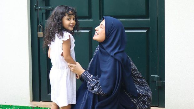 Potret Cantik Cut Shafiyyah