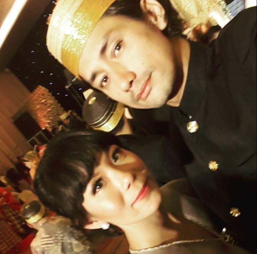 Revaldo dan Istri Revaldo dan Istri