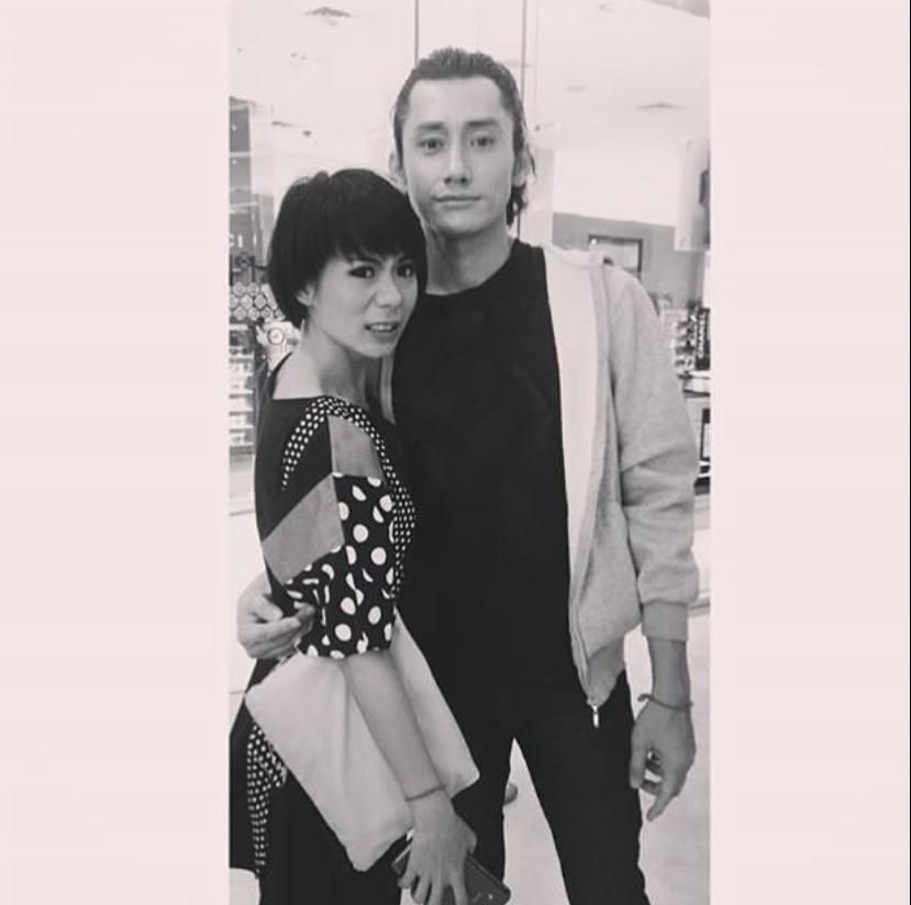 Revaldo dan Istri Revaldo dan Istri