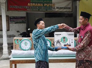 Relawan Kiai Muda Jatim Salurkan Bantuan ke Ponpes-Warga di Magetan