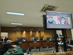 Jaksa Minta Hakim Tolak Pleidoi 4 Terdakwa Korupsi di Samsat Kelapa Dua