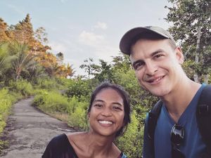 Kisah Sihkami Denting Kembangkan Wisata Togean Sampai Rela Remas Tahi Sapi Kisah Sihkami Denting Kembangkan Wisata Togean Sampai Rela Remas Tahi Sapi