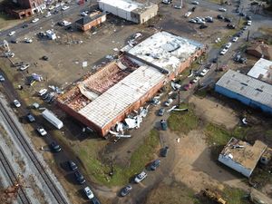 Ngeriii... Begini Potret Kerusakan Alabama Diterjang Tornado Ngeriii... Begini Potret Kerusakan Alabama Diterjang Tornado