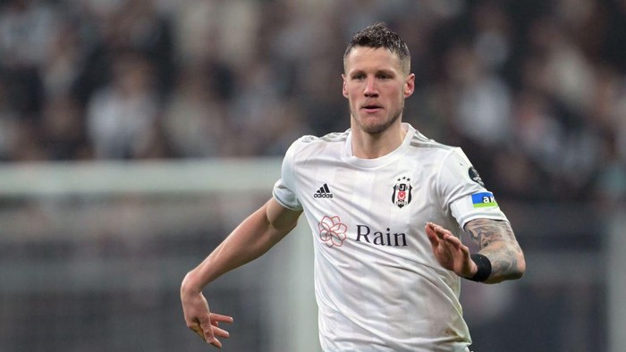ISTANBUL - Wout Weghorst of Besiktas JK during the Turkish Super Lig match between Besiktas AS and Kasimpasa AS at Vodafone Park on January 7, 2023 in Istanbul, Turkey. AP | Dutch Height | GERRIT OF COLOGNE (Photo by ANP via Getty Images)