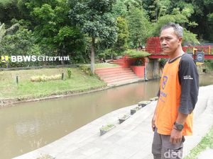 Kisah Perkawanan Yadi dan RK Kala Jaga Kelestarian Sungai Cikapundung Kisah Perkawanan Yadi dan RK Kala Jaga Kelestarian Sungai Cikapundung
