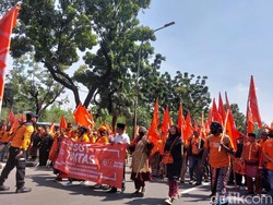 Ingat! 1 Mei Pukul 09.30-12.30 WIB Ada Aksi Massa Buruh depan Istana & MK