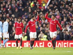 Klasemen Liga Inggris: Menangi Derby Manchester, MU Dekati Man City