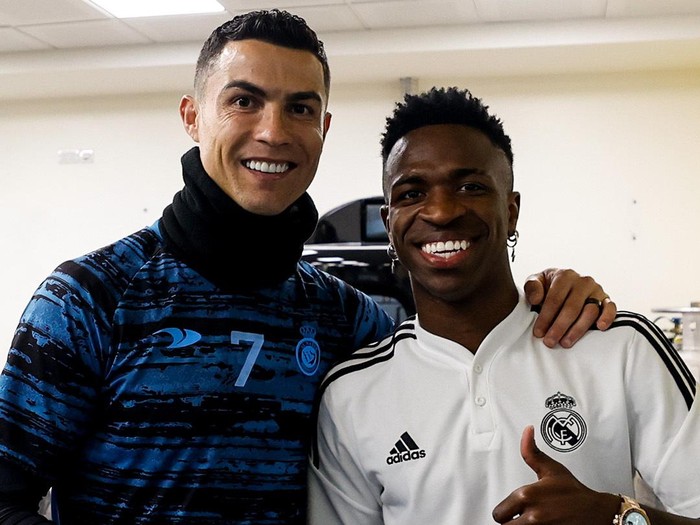 Cristiano Ronaldo dan bintang Real Madrid, Vinicius Junior.